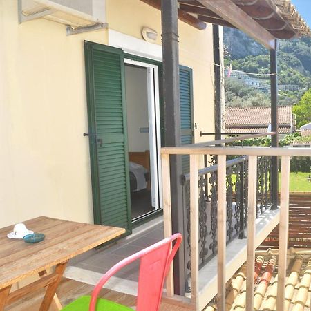 Holiday Studio Apartments Yannis On Agios Gordios Beach In Corfu Exterior foto
