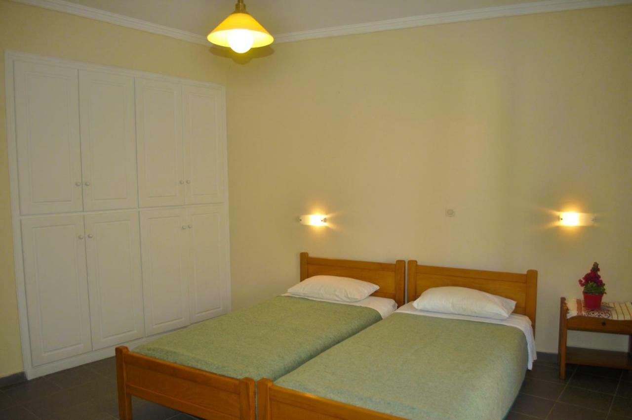 Holiday Studio Apartments Yannis On Agios Gordios Beach In Corfu Exterior foto
