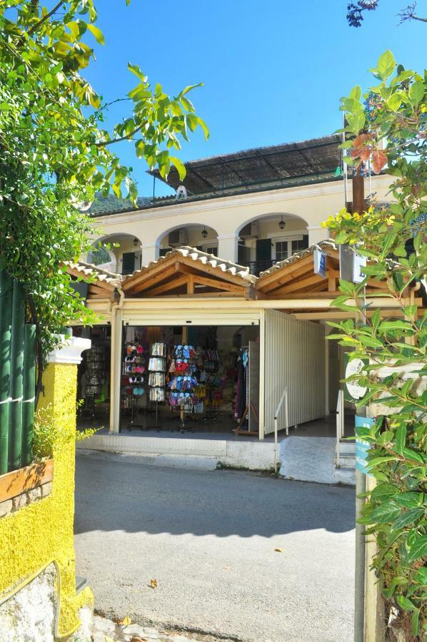 Holiday Studio Apartments Yannis On Agios Gordios Beach In Corfu Exterior foto